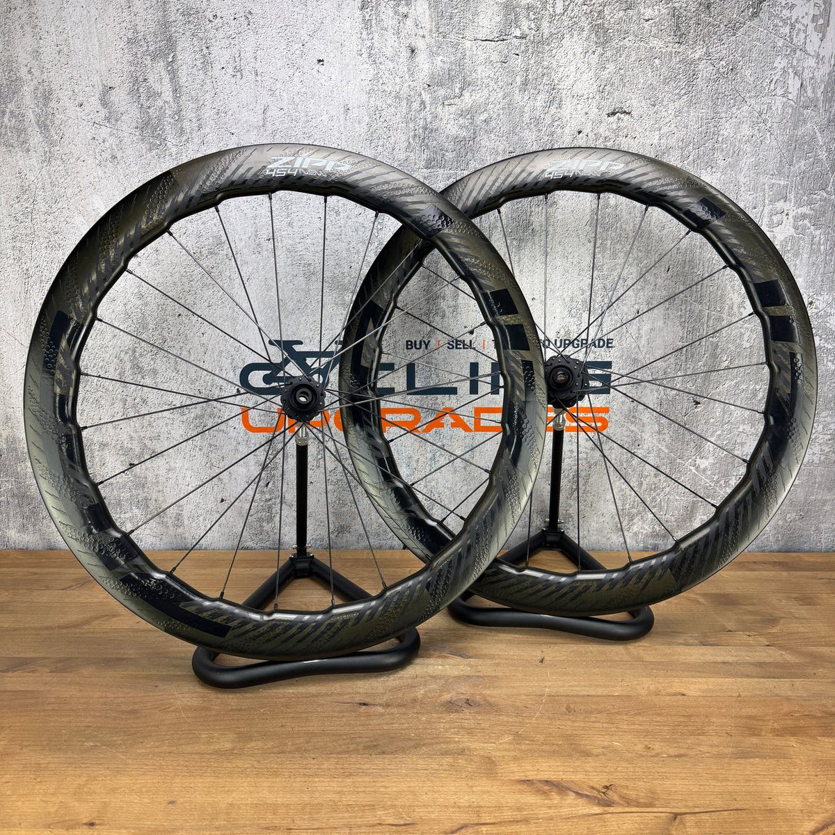 2019 Zipp 454 NSW Carbon Hooked Tubeless Disc Wheelset 700c Cognition Hubs — photo 1 of 8