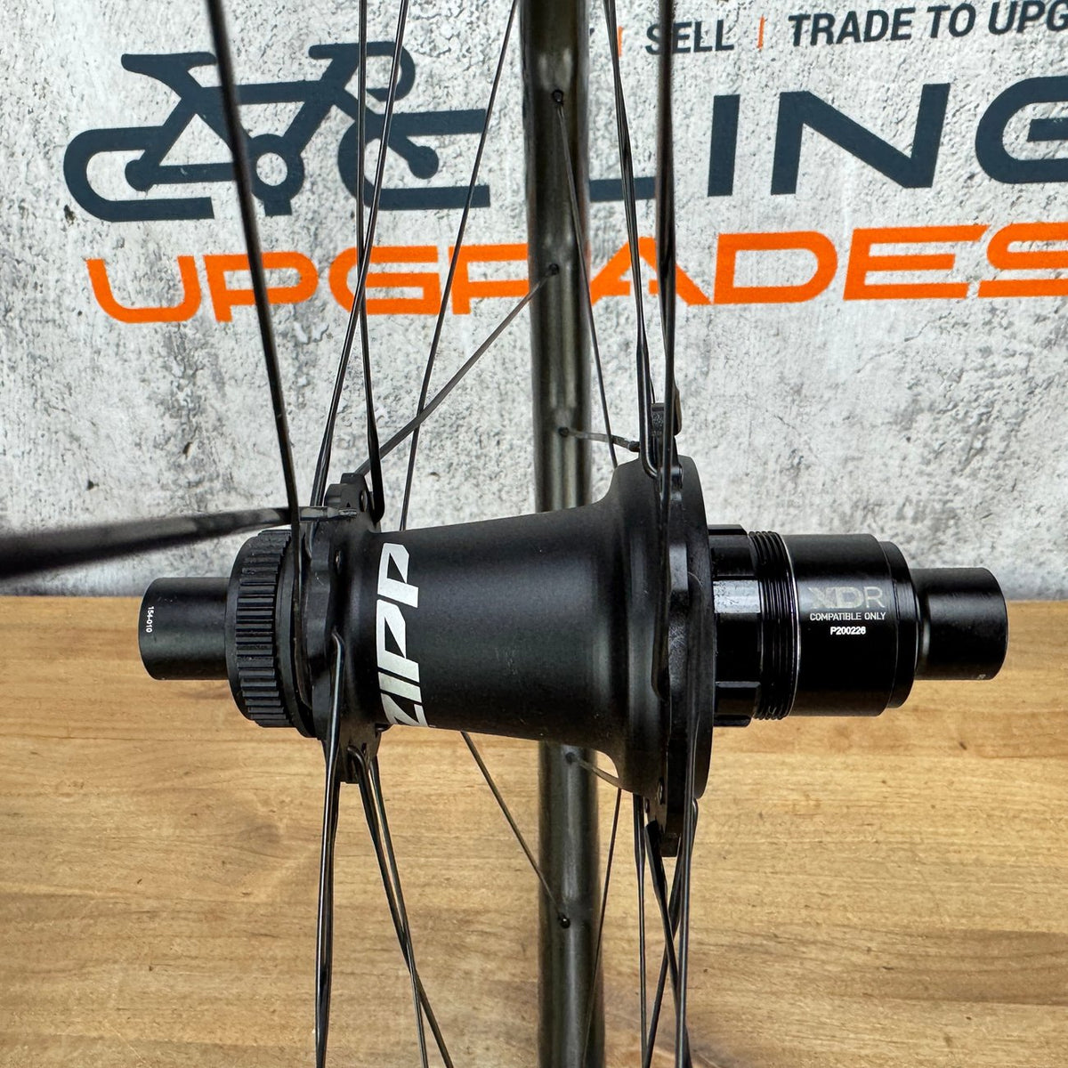 2019 Zipp 454 NSW Carbon Hooked Tubeless Disc Wheelset 700c Cognition Hubs — photo 4 of 8