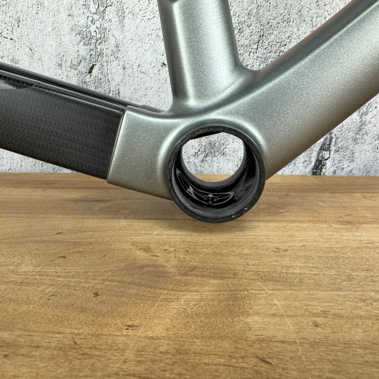 2020 Time Alpe D' Huez Medium AKTIV Carbon Disc Brake Frameset 700c 2017g