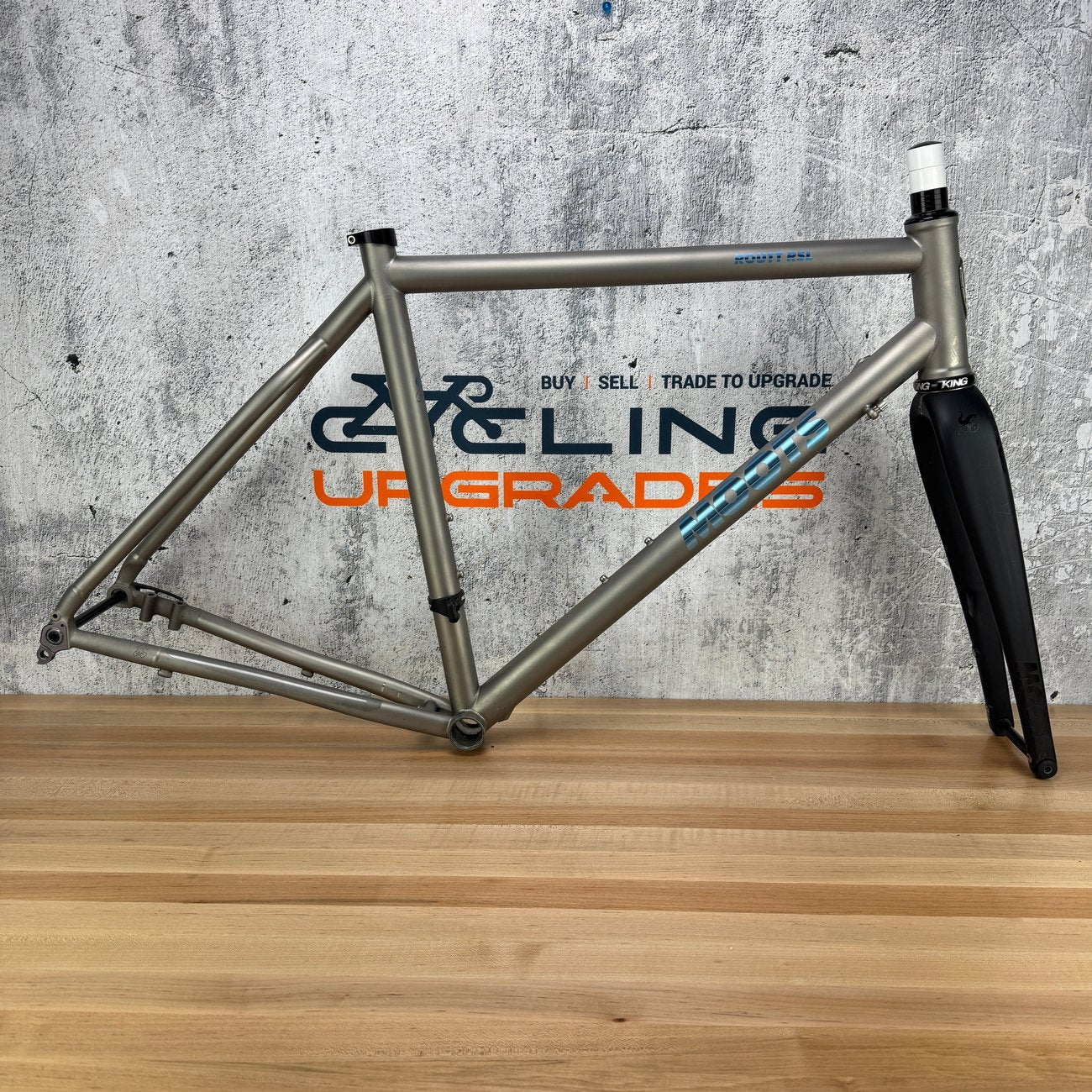 2021 Moots Routt RSL 56cm Titanium Disc Frameset 700c Frost Blue Chris King