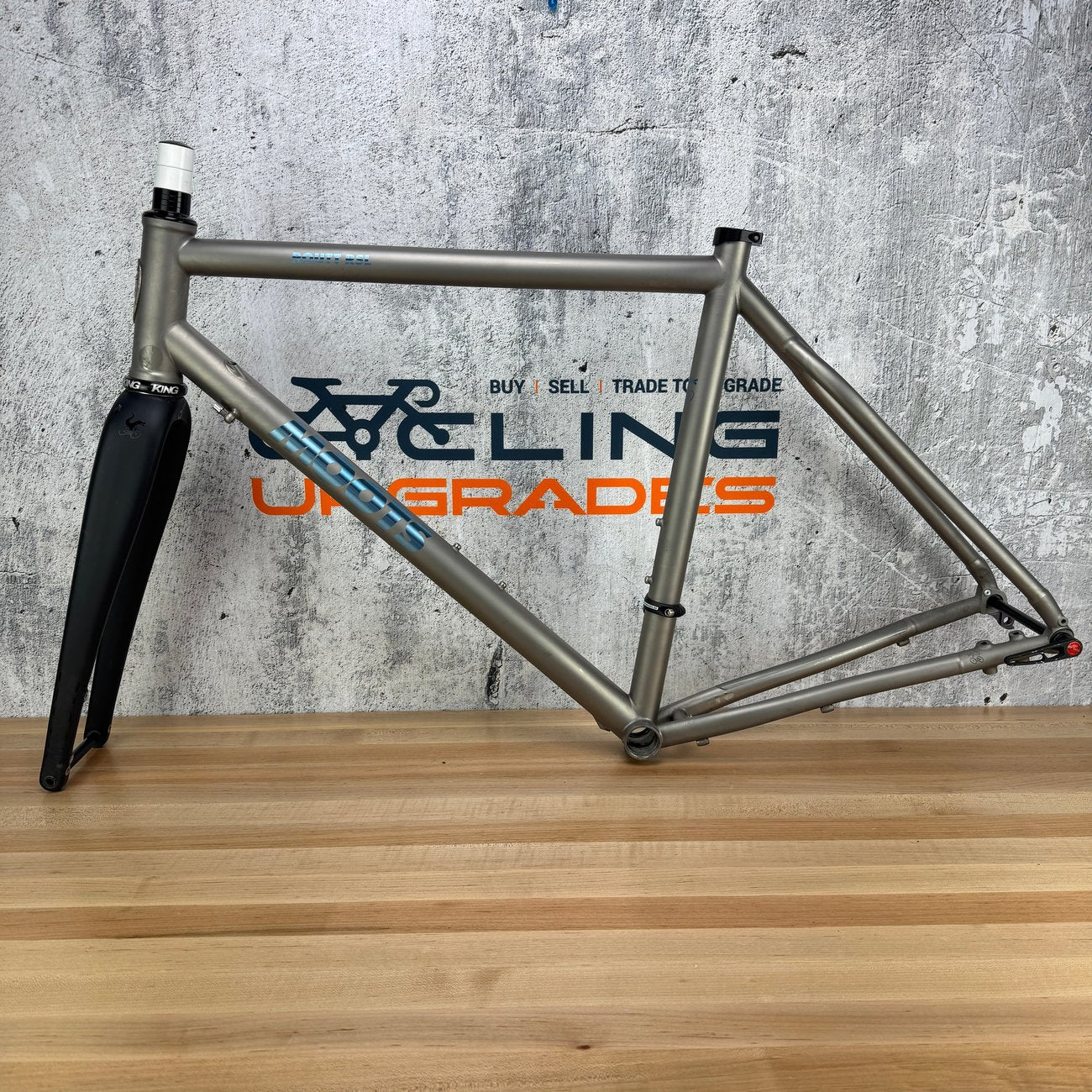 2021 Moots Routt RSL 56cm Titanium Disc Frameset 700c Frost Blue Chris King