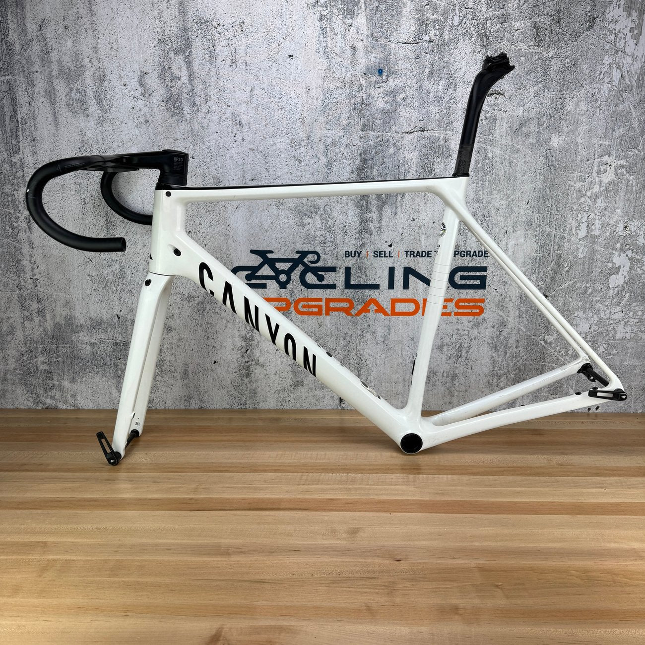 2022 Canyon Ultimate CF SLX Large (57cm) Disc Brake Carbon