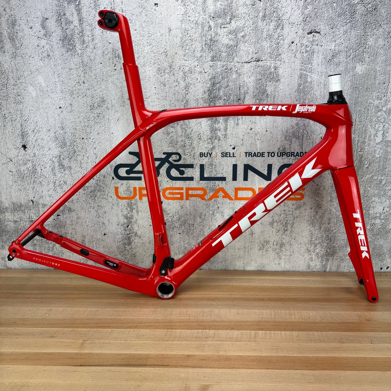 2022 Trek Domane SLR Gen 3 Segfredo Team 54cm Carbon Disc Frameset 700c