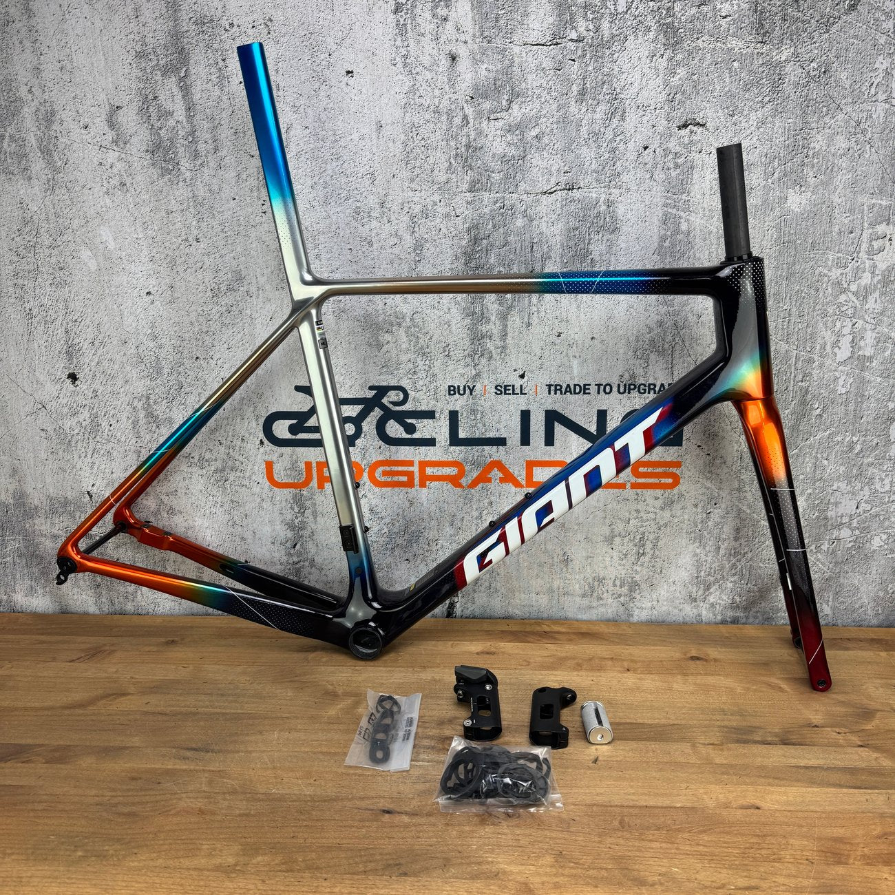New! 2025 Giant TCR Advanced SL Team M/L (56.5cm TT) Carbon Disc Frameset 700c