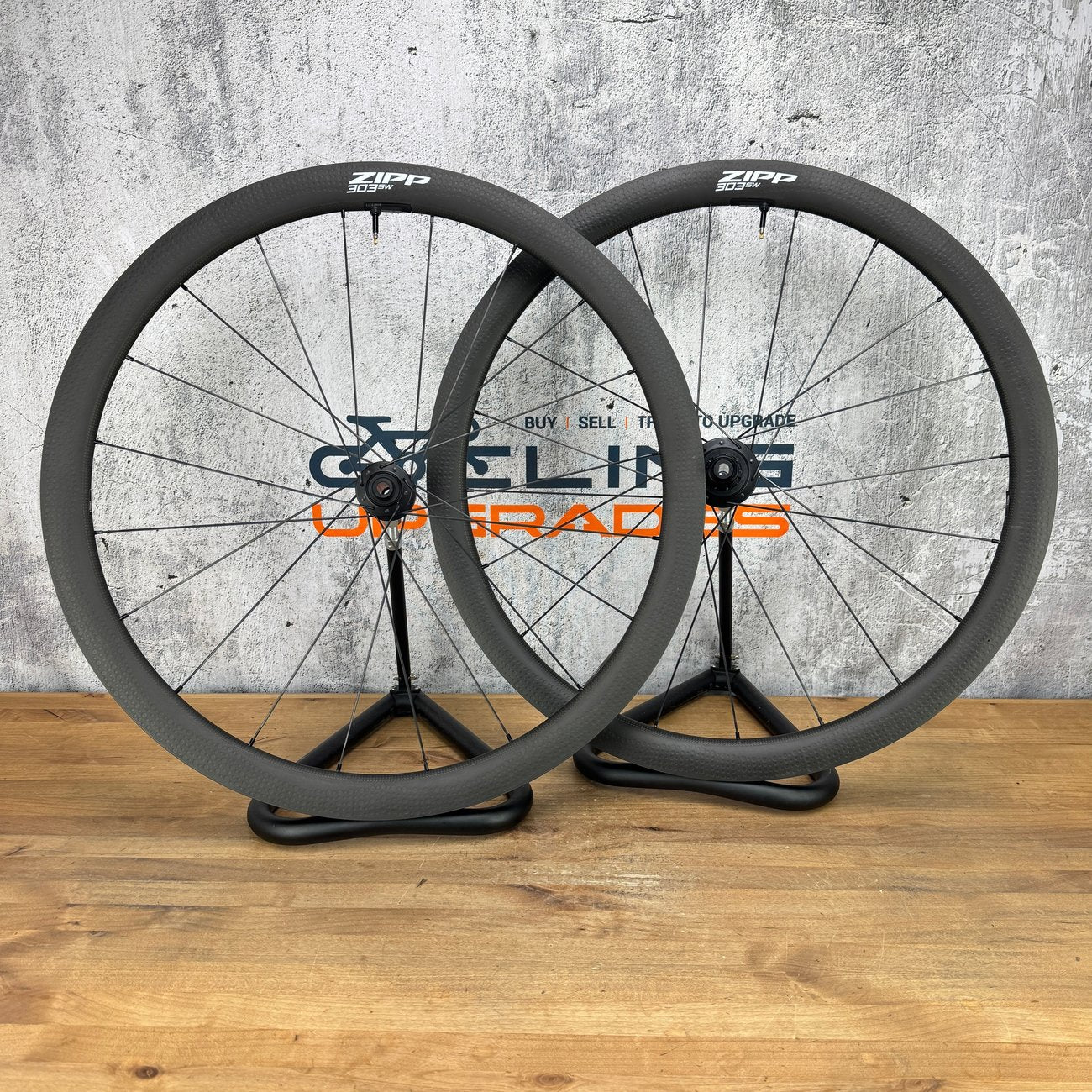 New Takeoff 2025 Zipp 303 SW Carbon Tubeless Disc Wheelset 700c AXS Sensor ZR1