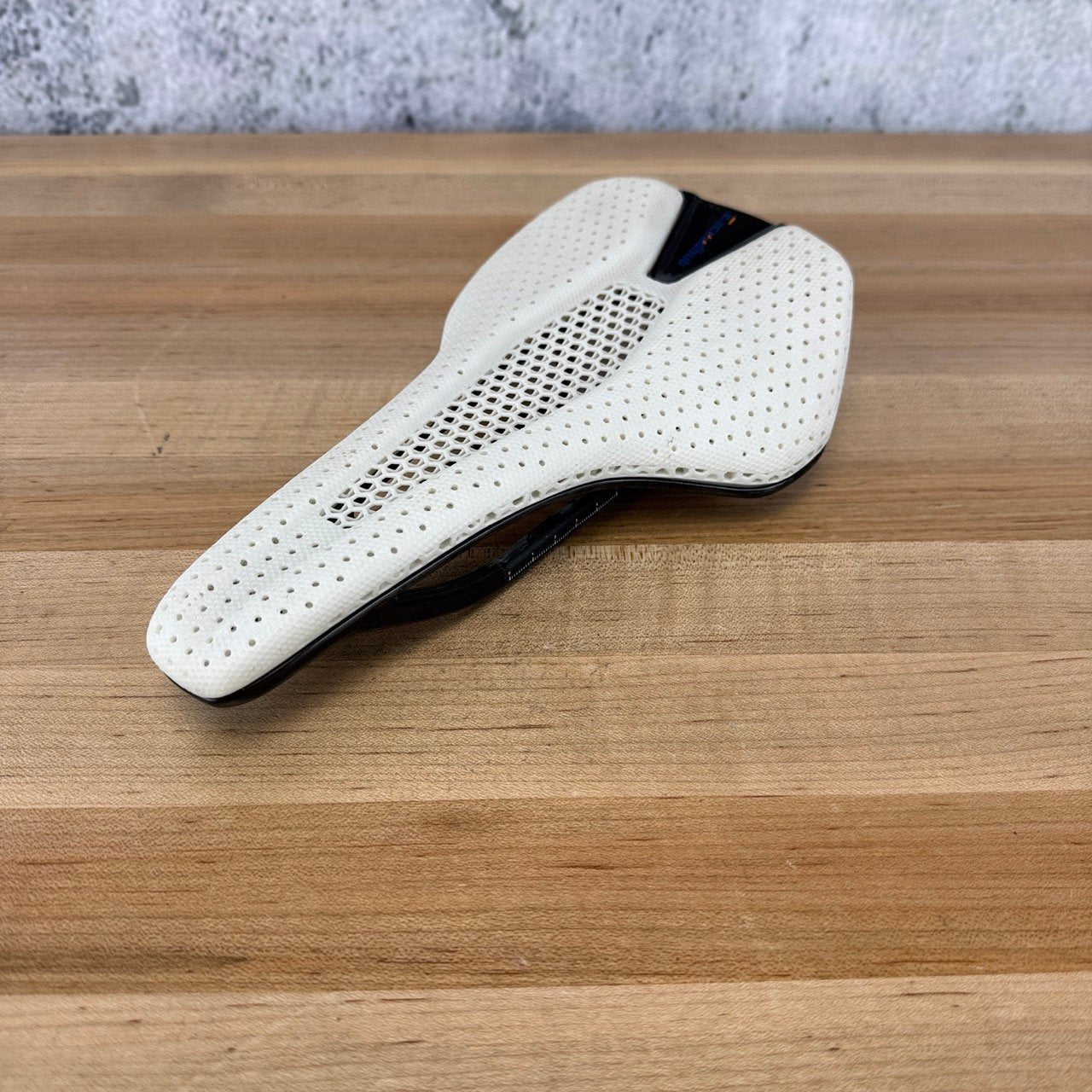 New Take Off! Exceedhub Carbon 3D Print White Saddle