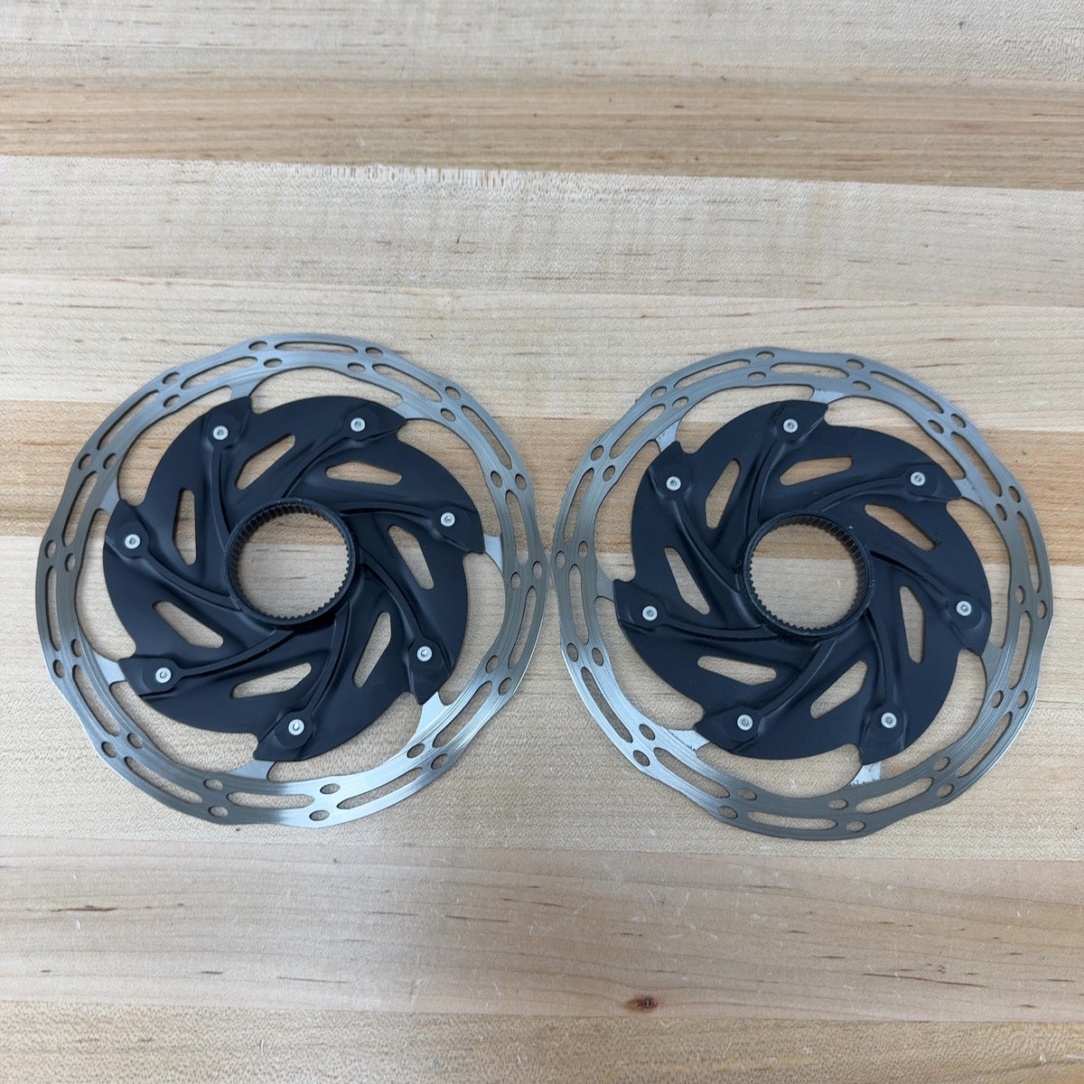 Light Use! SRAM Force AXS E1 12-Speed Hydraulic Flat Mount Disc Brake Groupset — photo 11 of 14