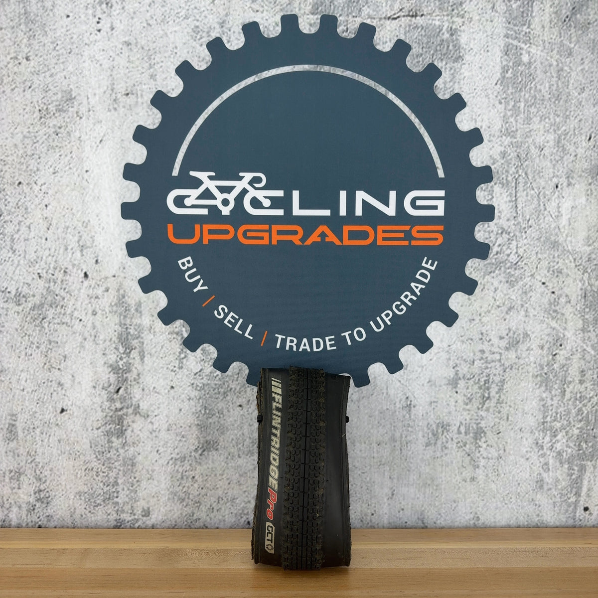 Low Mile! Kenda Flintridge Pro GCT 700x45mm Tubeless Single Gravel Bike Tire — photo 2 of 4