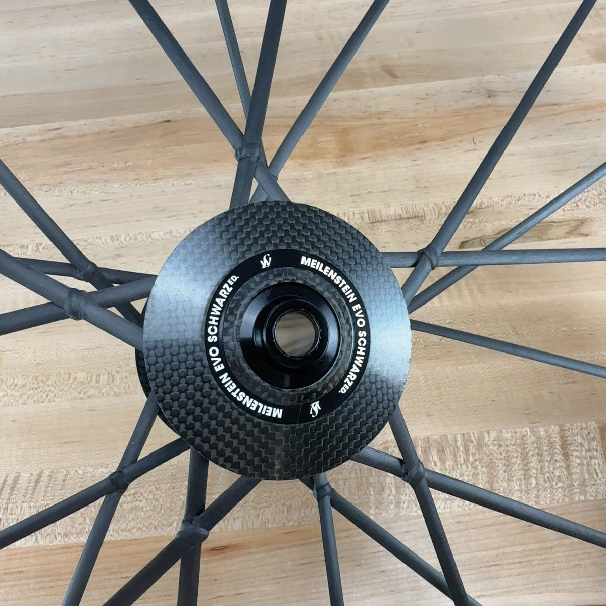 Mint! Lightweight Meilenstein EVO Schwarz Carbon Tubeless Disc Front Wheel 645g — photo 9 of 11