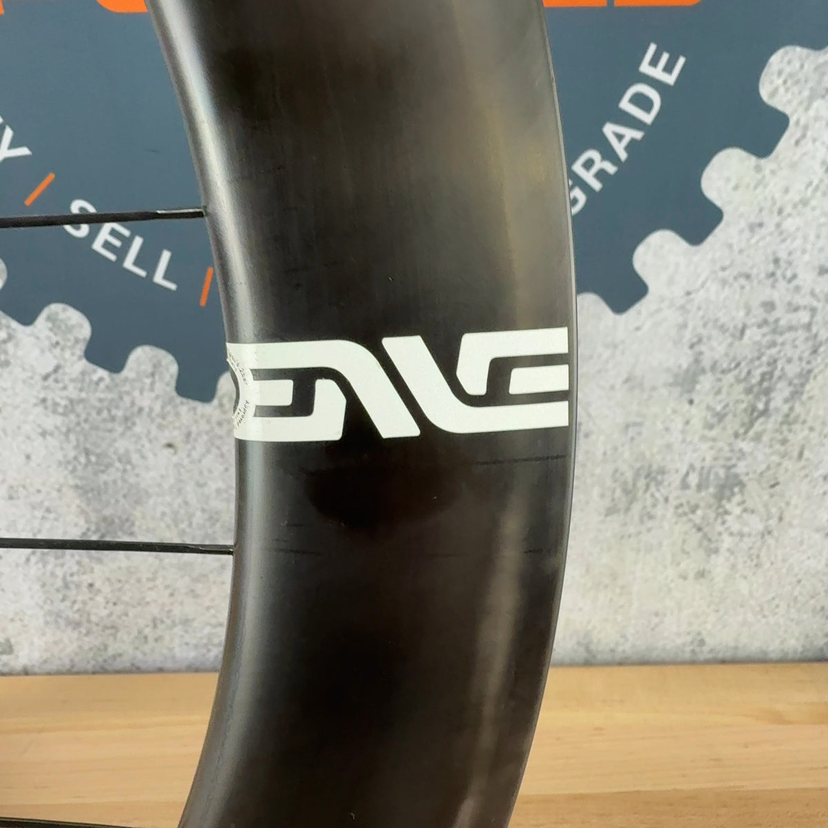 Low Mile! Enve Foundation 65 Carbon Tubeless Disc Brake Bike Wheelset 700c 1669g — photo 4 of 10