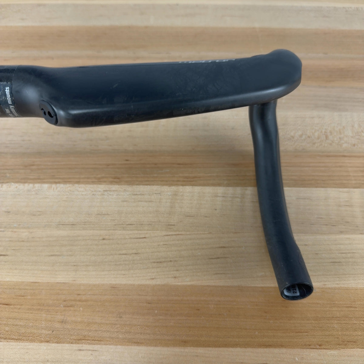 Light Use! Vision Metron Aero 40cm Carbon Internal Routing Road Bike Handlebar