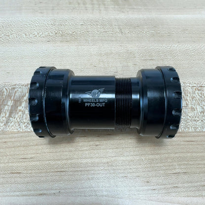 Wheels Manufacturing BB30 Outboard DUB Alloy Bottom Bracket