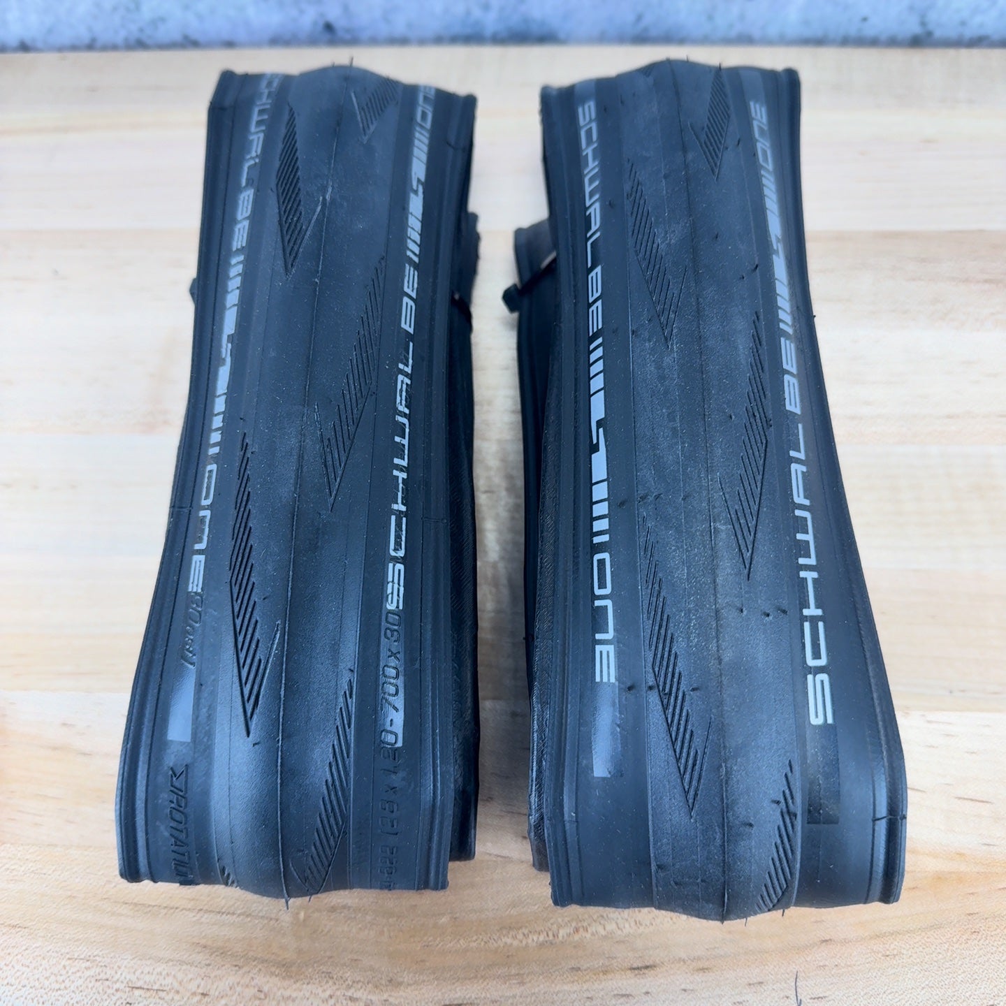 New! Pair Schwalbe One 30mm 700c Tubeless Black Road Bike Tires 725g