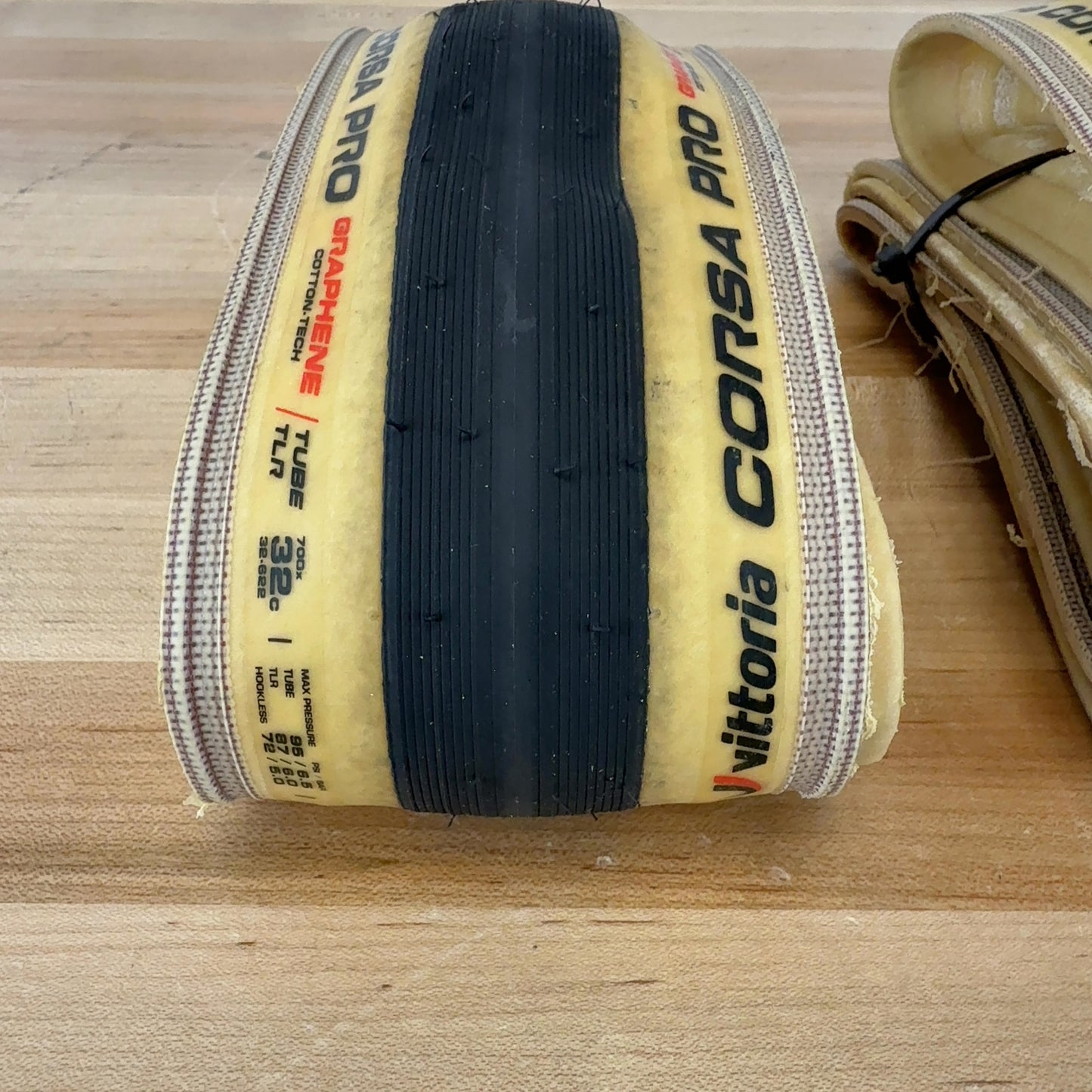 Low Mile! Vittoria Corsa Pro 700c x 32mm Tanwall Tubeless TLR Pair Bike Tires