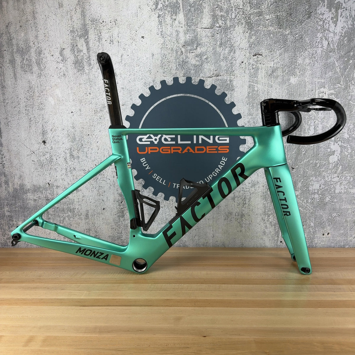 Low Mile! 2025 Factor Monza 52cm Carbon Disc Steel Green UDH Frameset 2750g — photo 1 of 18