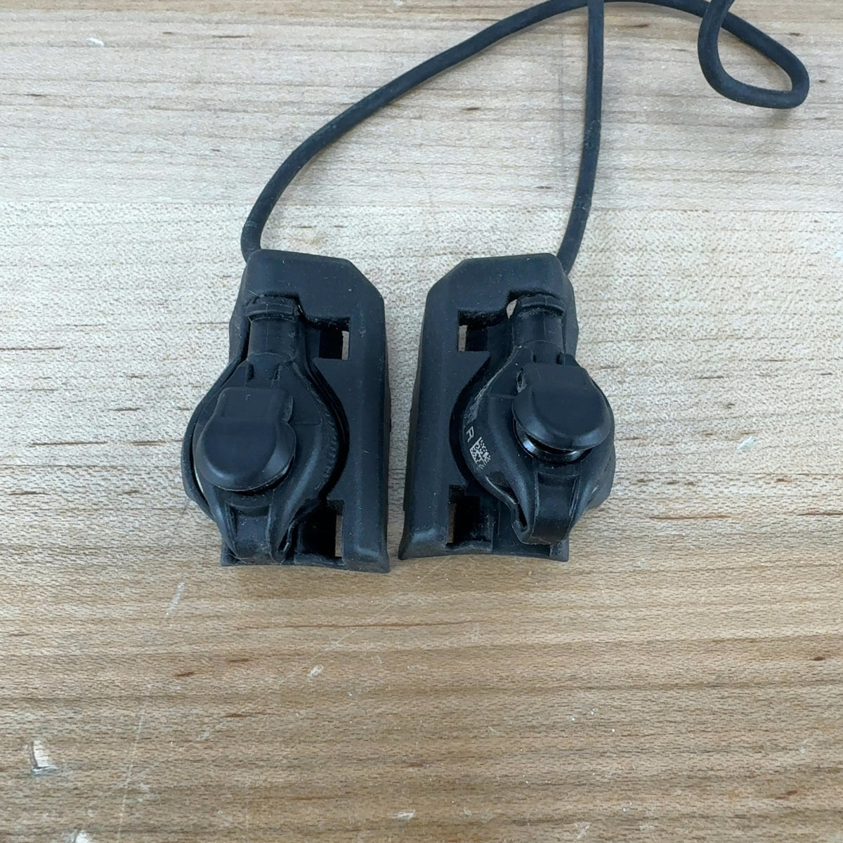 Mint! Shimano SW-R9150 Remote Climbing/Sprinting Shifter Set with 260mm Wires — photo 3 of 6