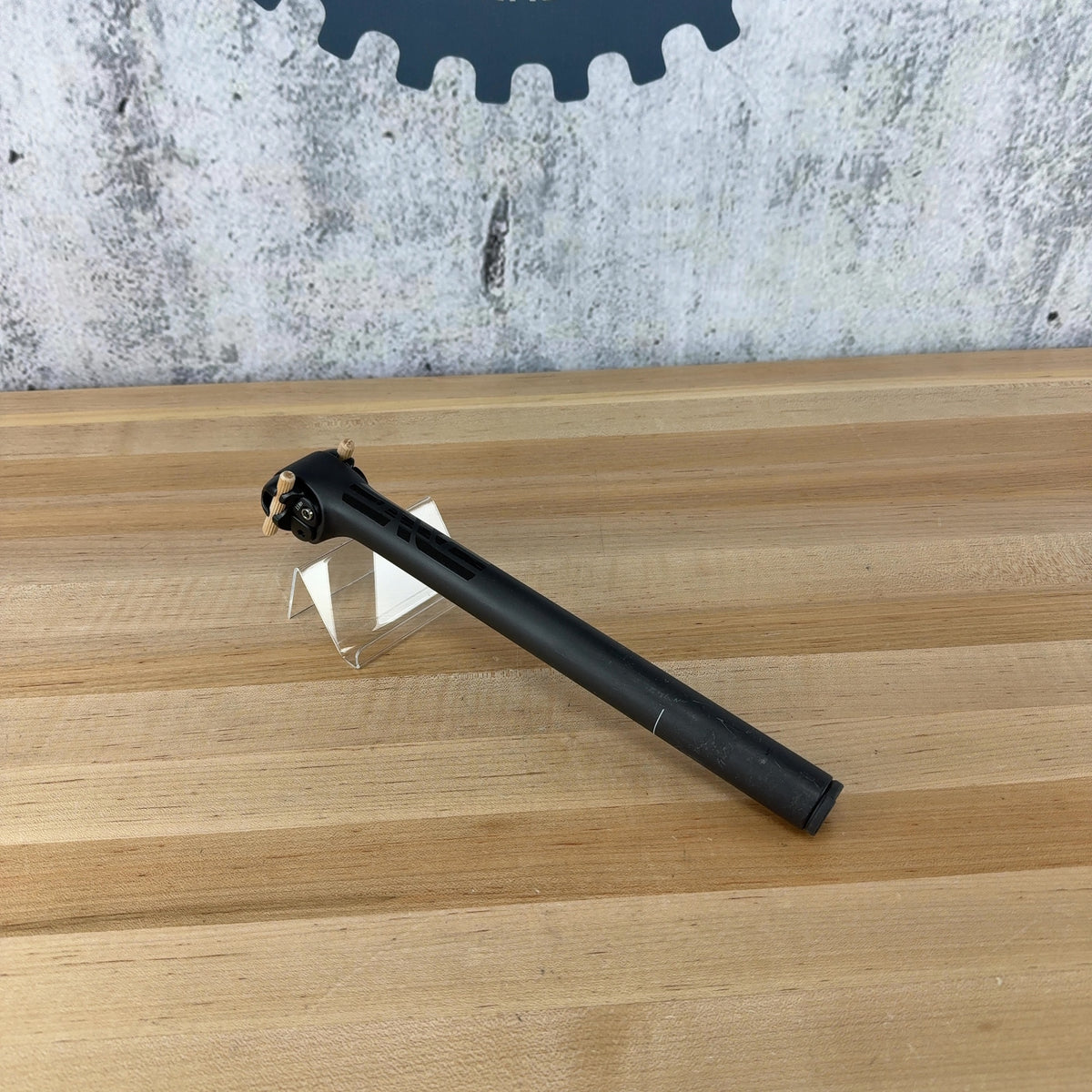 Light Use! Enve Twin-Bolt Seatpost 27.2mm 0mm Offset 300mm Carbon Seatpost — photo 1 of 7