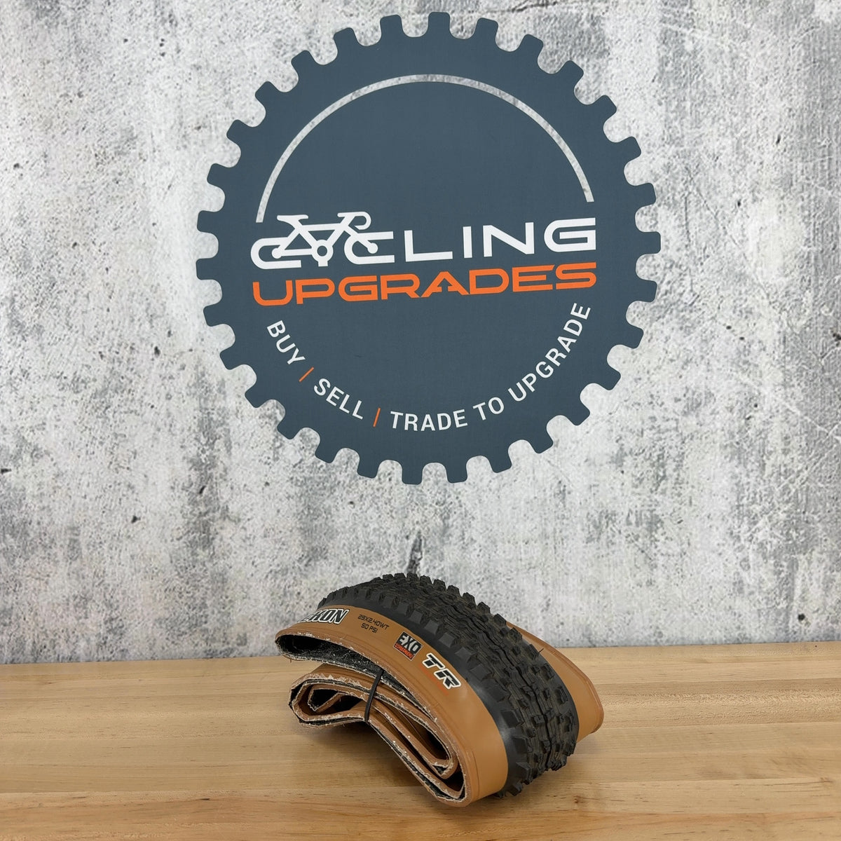 New Take Off! Maxxis Rekon 29x2.40WT Tubeless Tanwall Single MTB Bike Tire — photo 2 of 5
