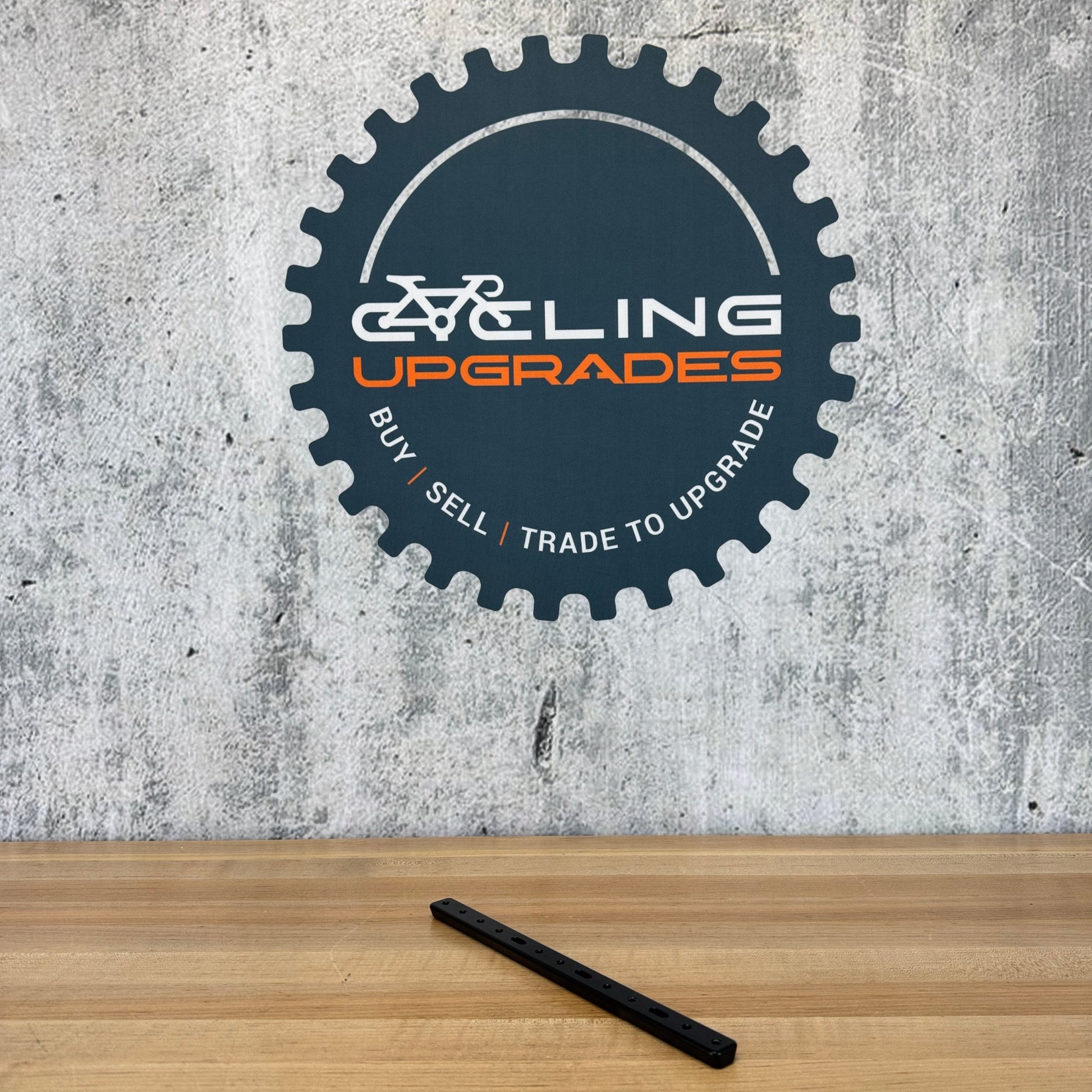 Low Mile! Tririg Multi-Bottle BTA Rail Alloy TT Cockpit