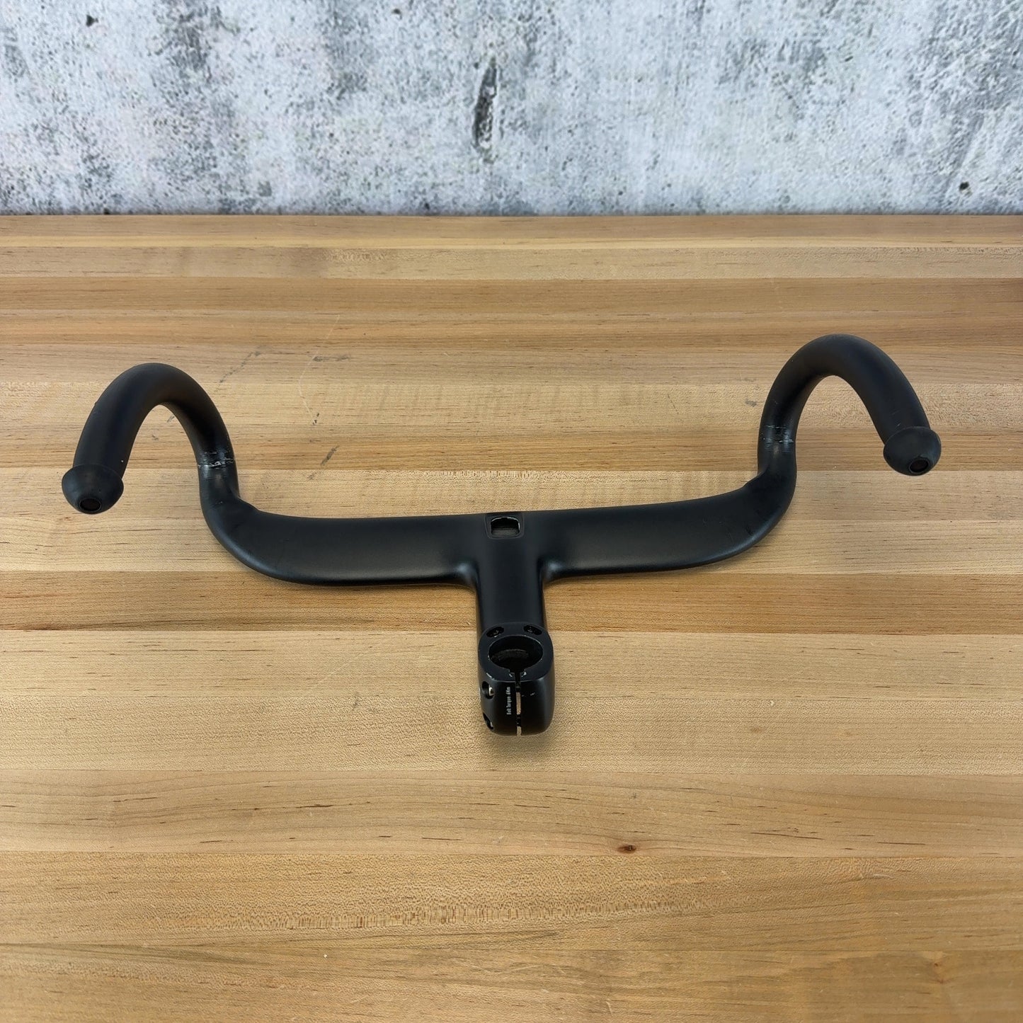 Enve SES Aero Pro One-Piece Handlebar 37/40cm x 120mm Carbon Integrated Handlebar