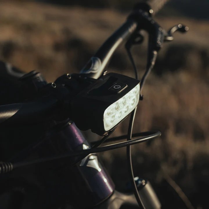 New! (Dealer Stock) Outbound Lighting Trail Evo Cycling Accessories
