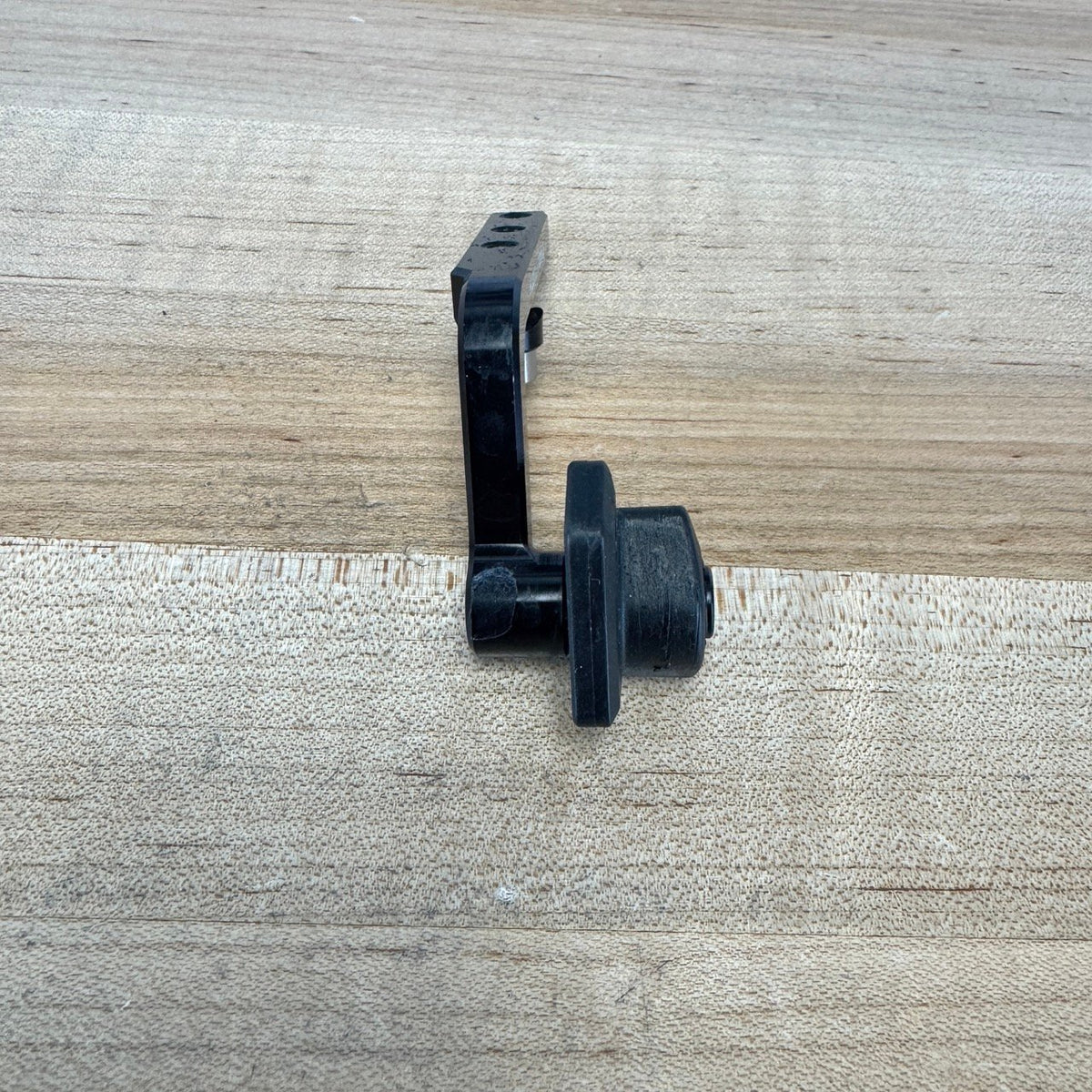 Low Mile! Wolf Tooth LoneWolf Aero Chainguide Braze-On Mount Low Sweep Cycling Accessories — photo 4 of 5