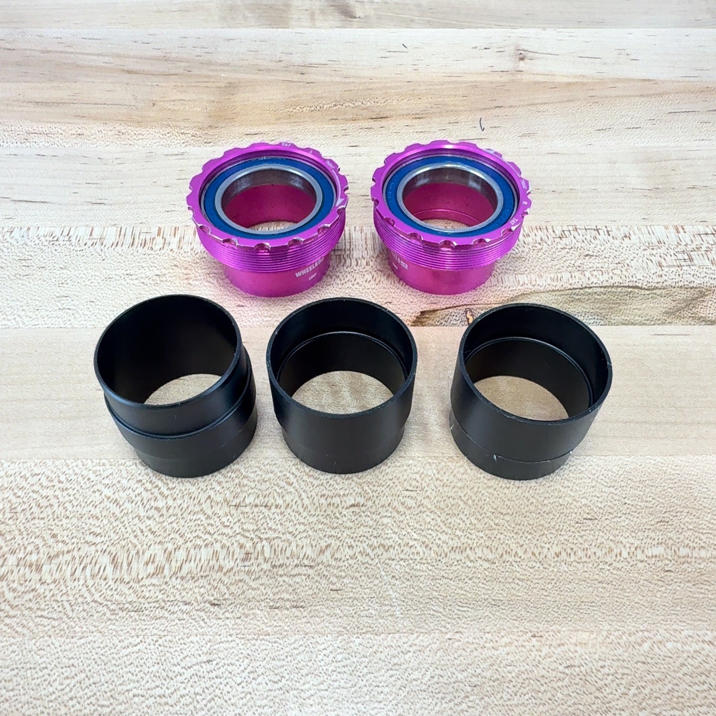 Low Mile! Wheels Manufacturing T47/86 Inboard DUB Abec-3 Pink Bottom Bracket