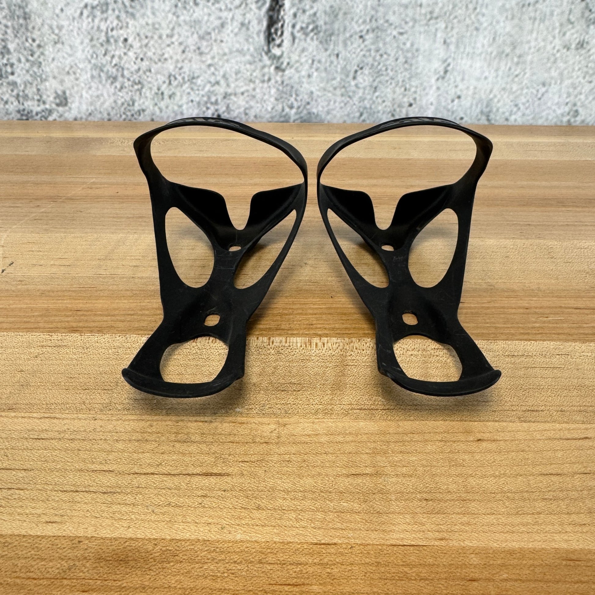 Low Mile! Enve Carbon Black Pair Bike Water Bottle Cages 39g
