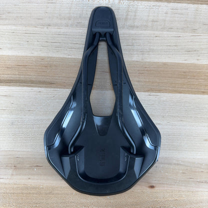 Low Mile! Fizik Argo Vento R3 140mm Saddle