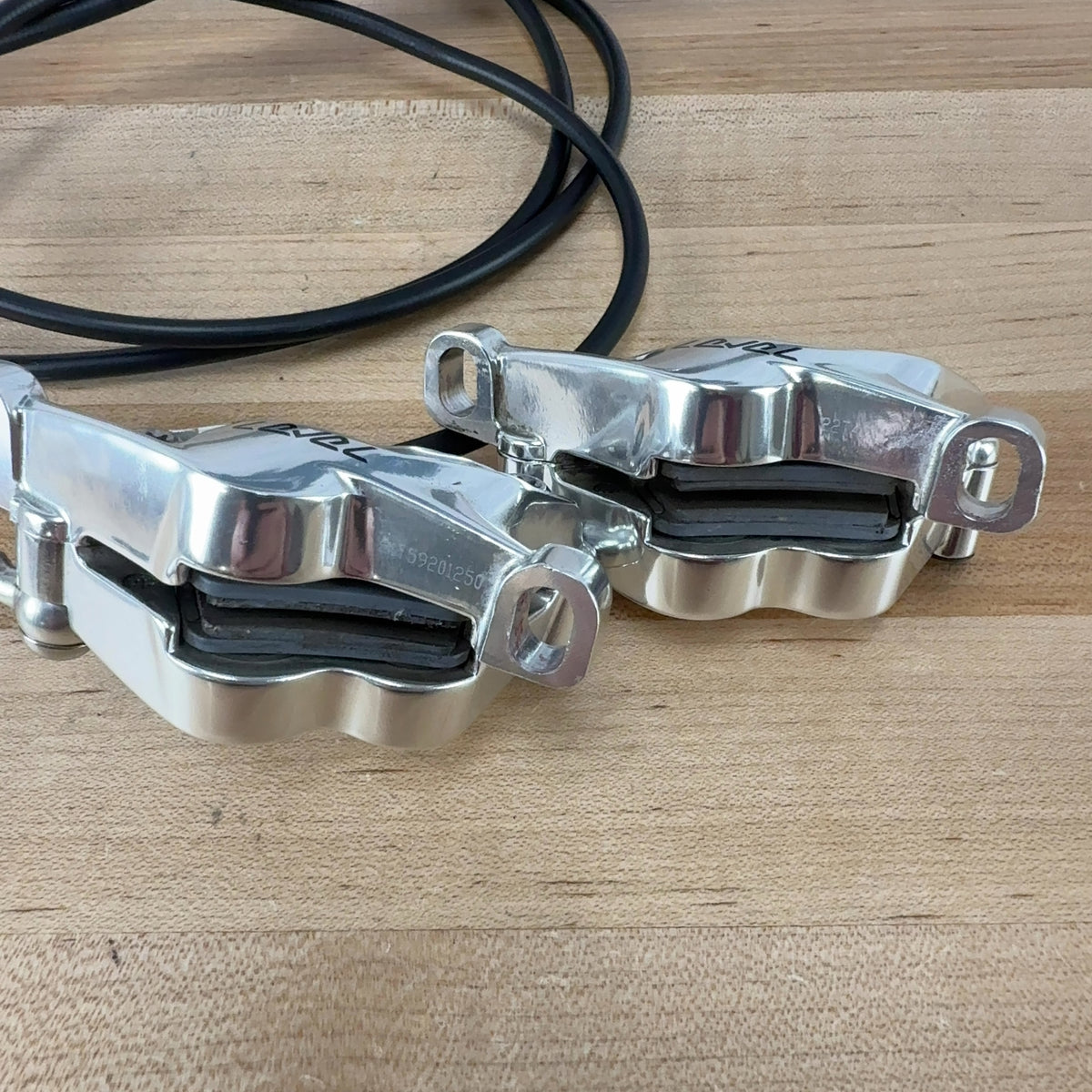 Light Use! SRAM Level Ultimate Stealth 4 Piston MTB Brake Levers with Calipers — photo 7 of 8