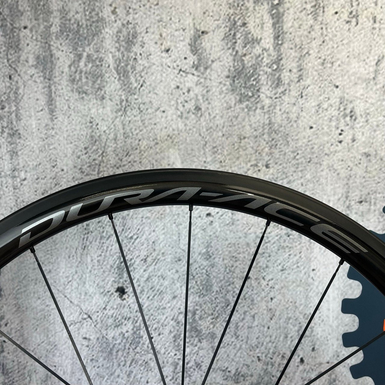 New! Shimano Dura-Ace WH-R9100 Tubular C40 Carbon Wheelset MSRP $2400