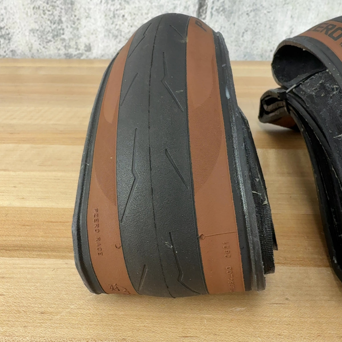 Mint! Pair Pirelli P Zero 700c x 32mm Tanwall Tubeless Road Bike Tires 708g — photo 4 of 5