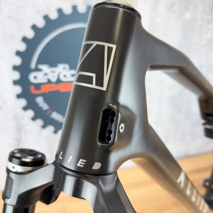Low Mile! 2025 Allied BC40 XL Carbon 29" 120mm Boost UDH SIDLuxe MTB Frame