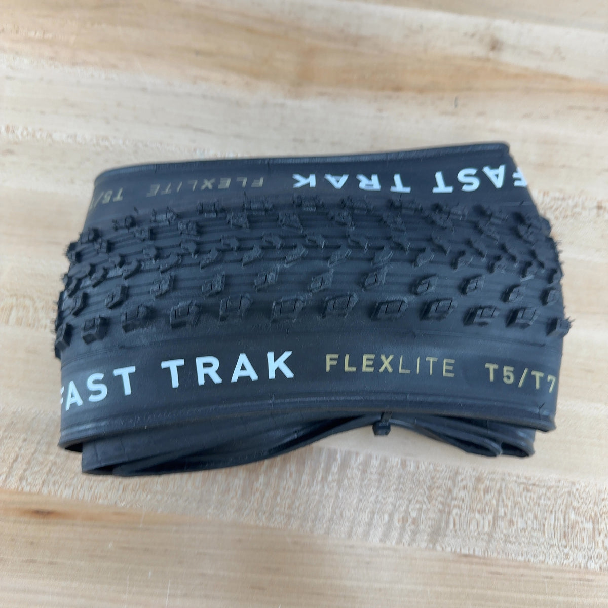 New Take Off! Single Specialized Fast Trak Flexlite 29x2.35 MTB Tire MSRP $74.99 — photo 3 of 4