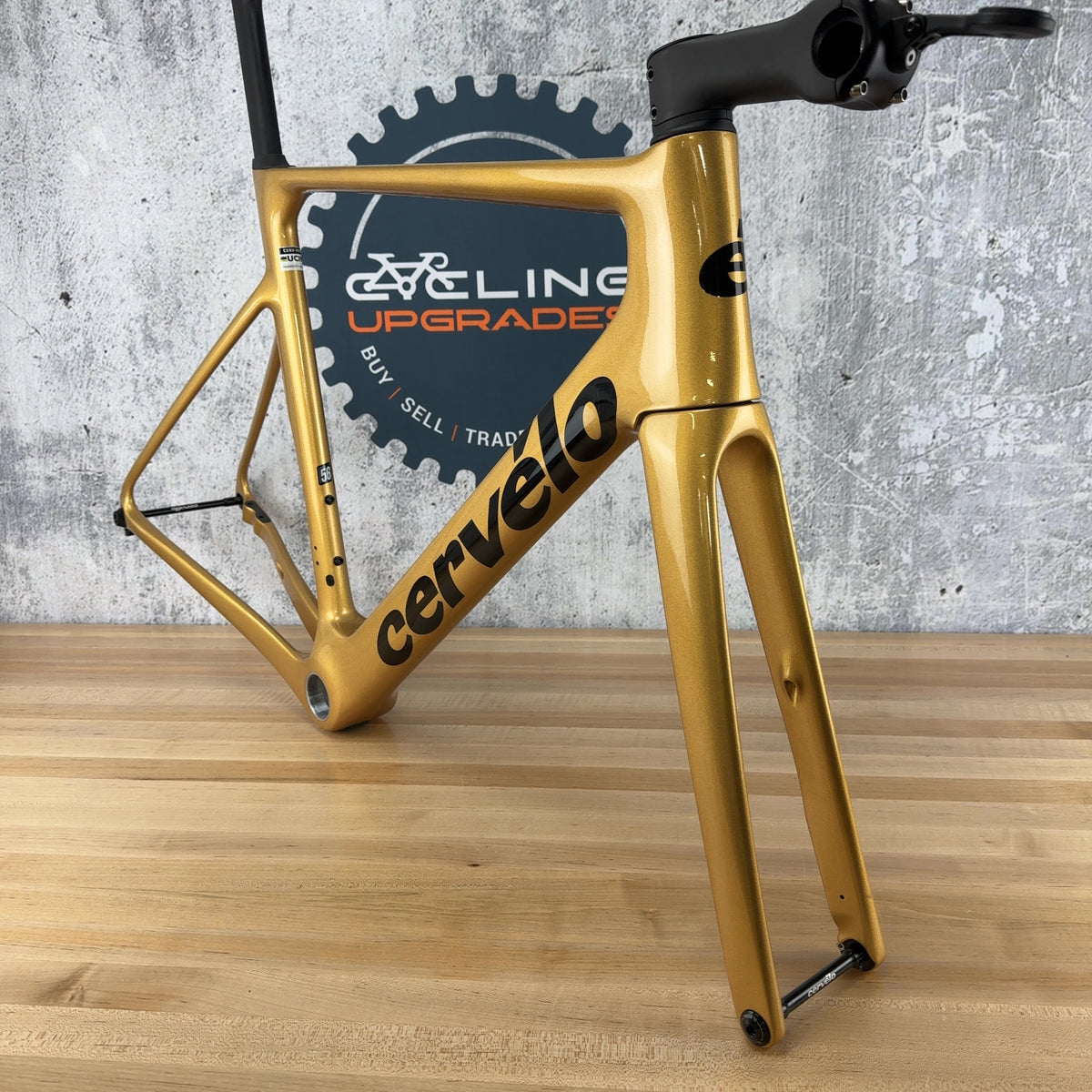 Mint! Cervelo Soloist 56cm Gold Dust Disc Brake Carbon Road Bike Frameset 2840g