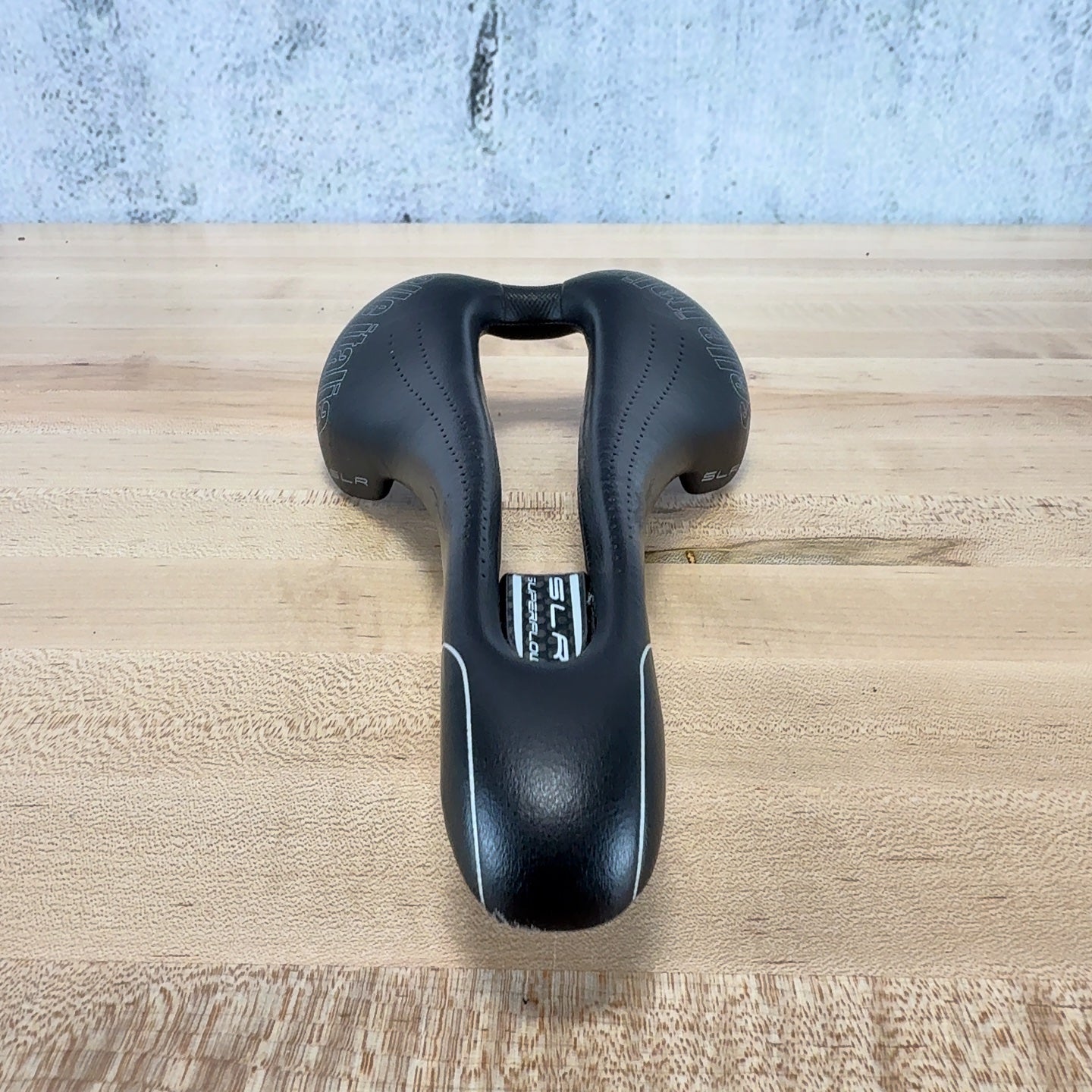 Low Mile! Selle Italia SLR Super Flow 145mm Ti 316 Rails Bike Saddle 188g
