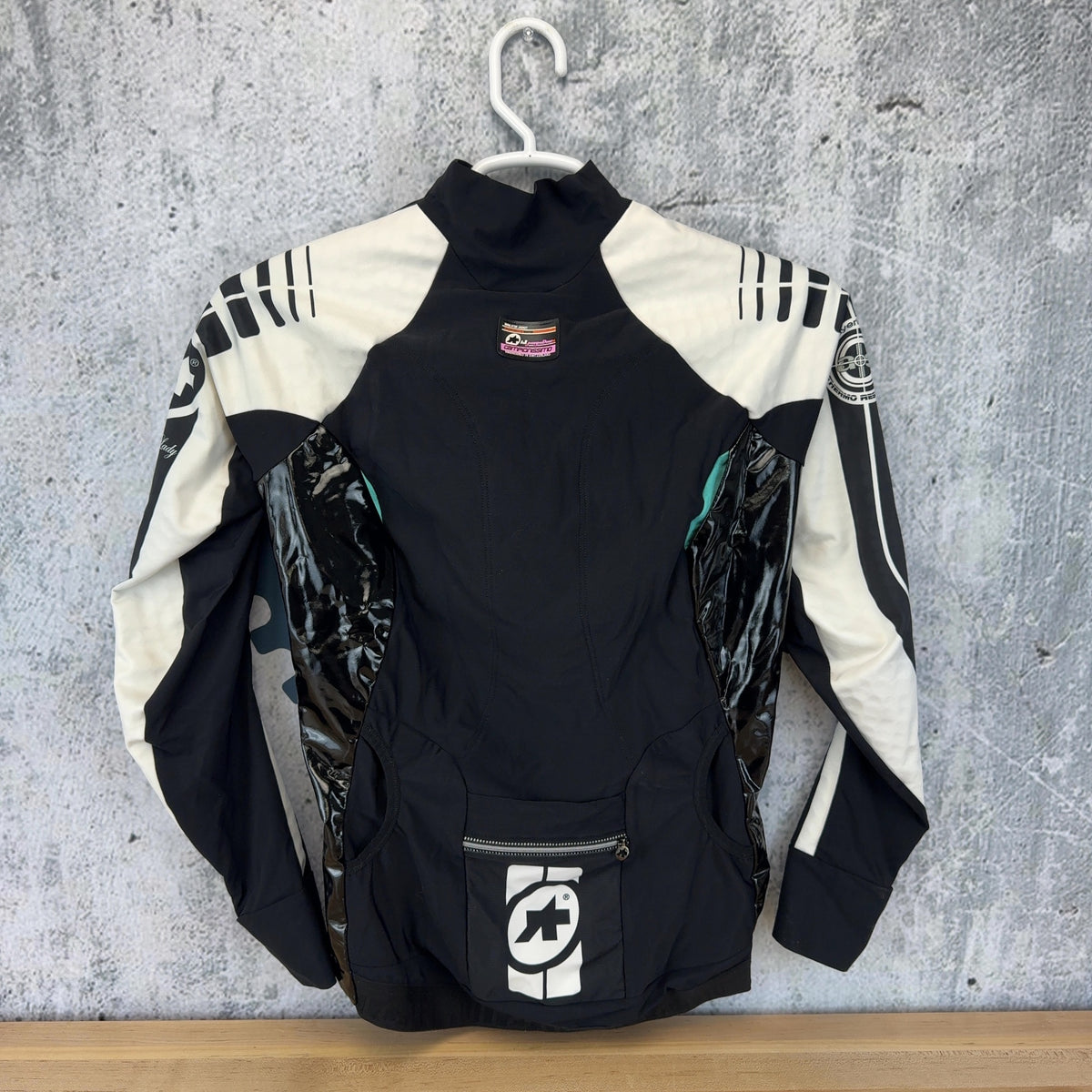 Assos iJ.pompaDour Campionissimo S7 Large Women's Cold Weather Cycling Jacket — photo 2 of 11