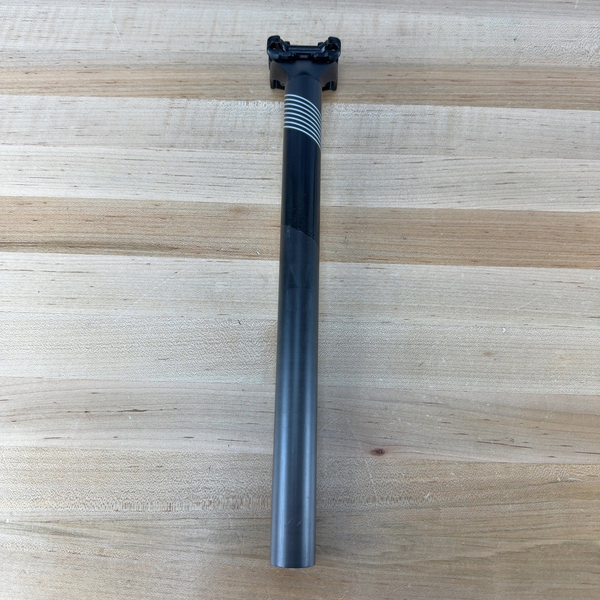 Low Mile! FSA SL-K 27.2mm x 350mm Carbon 20mm Setback Black Bike Seatpost 225g — photo 3 of 9