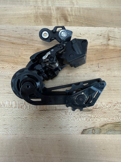 Shimano Dura-Ace R9150/R9170 Di2 11-Speed Disc Brake Electronic Bike Groupset