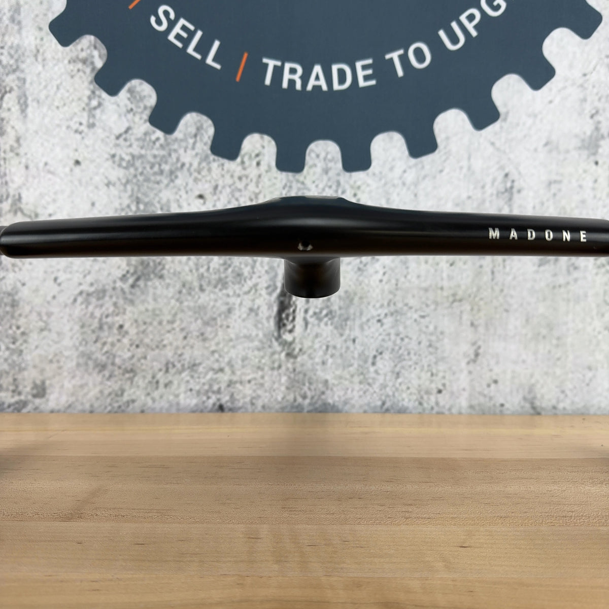 Light Use! Bontrager Madone SLR Gen 7 39/42cm 100mm Carbon Integrated Handlebar — photo 4 of 11