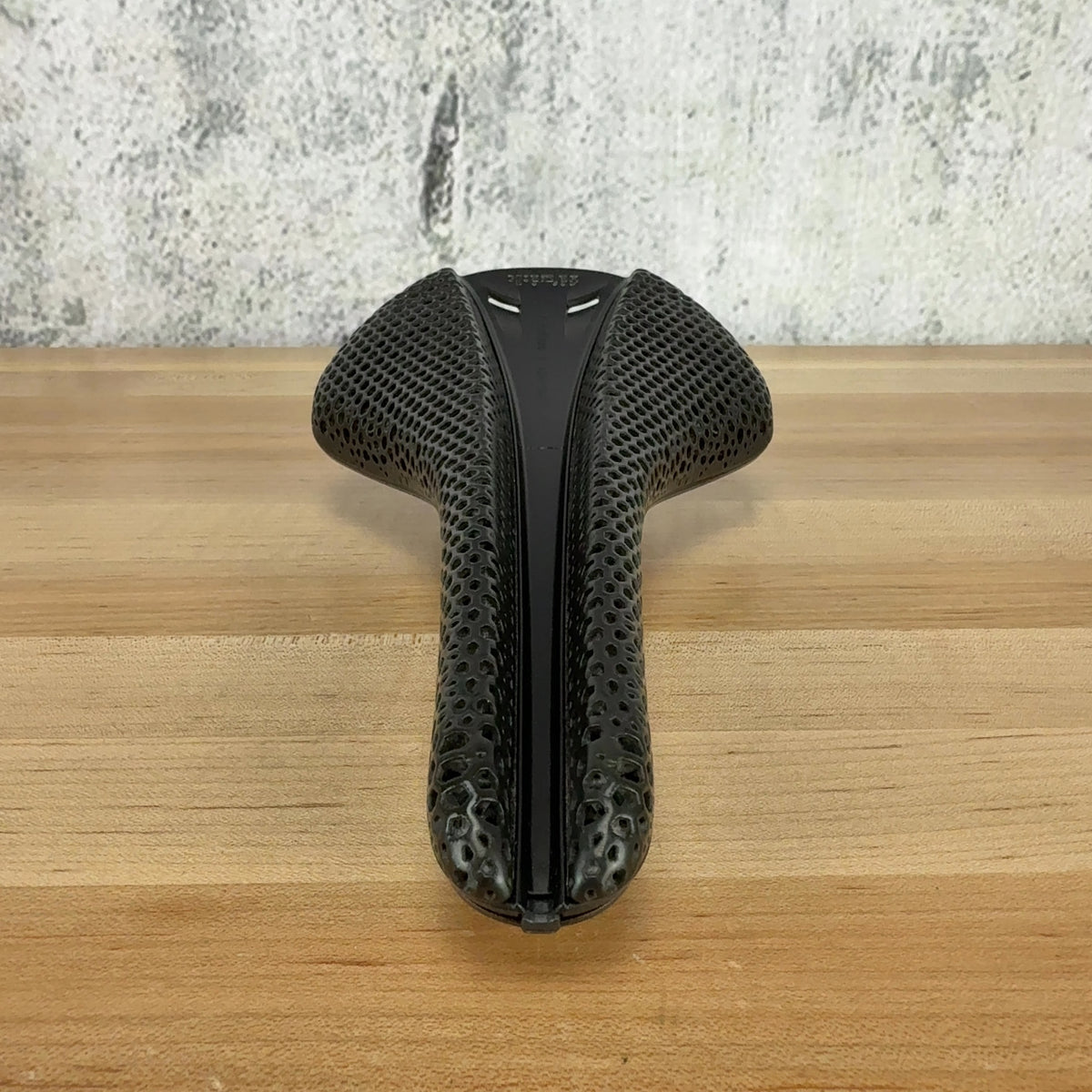 Light Use! Fizik Antares Versus Evo R3 Adaptive 149mm 7x9mm Oval Rails Saddle