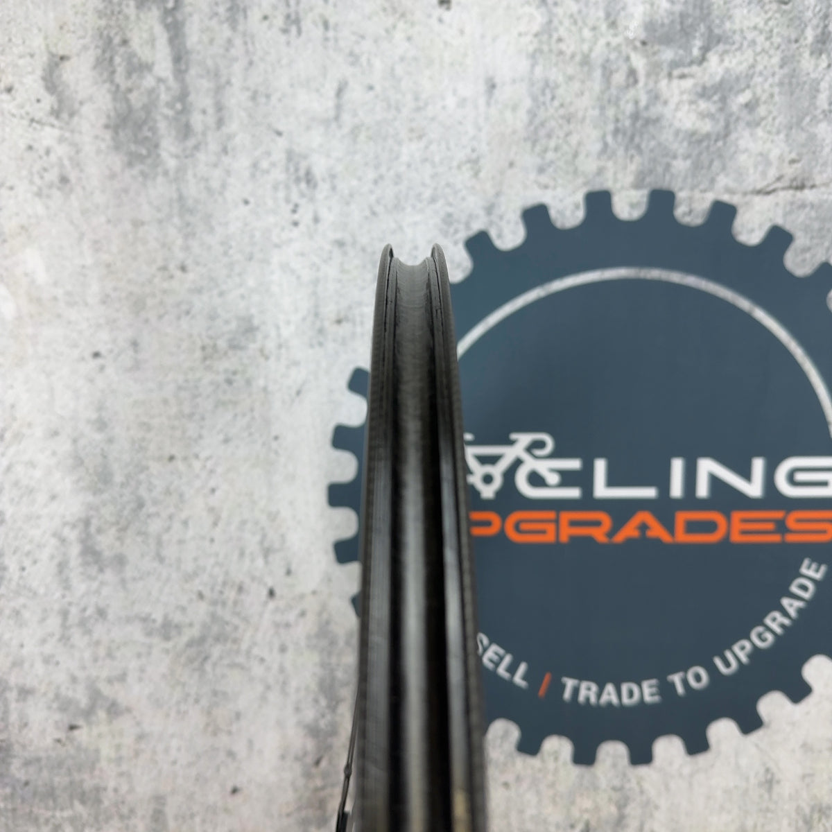 Mint! Lightweight Meilenstein EVO Schwarz Carbon Tubeless Disc Front Wheel 645g — photo 11 of 11