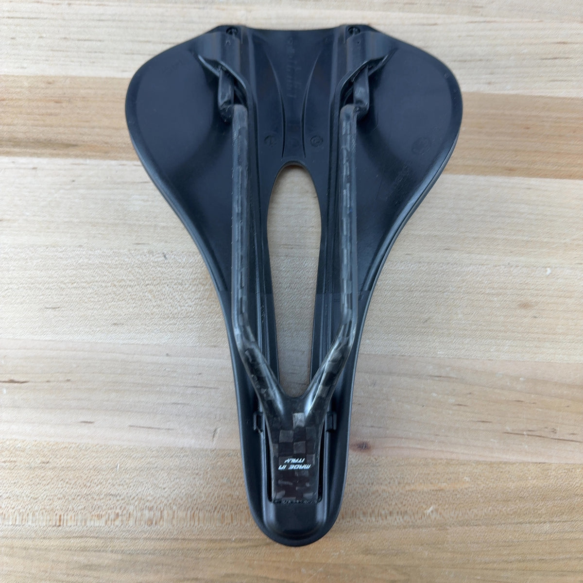 Light Use! Selle Italia Novus Boost EVO Kit Carbonio Superflow L3 145mm Saddle — photo 8 of 8