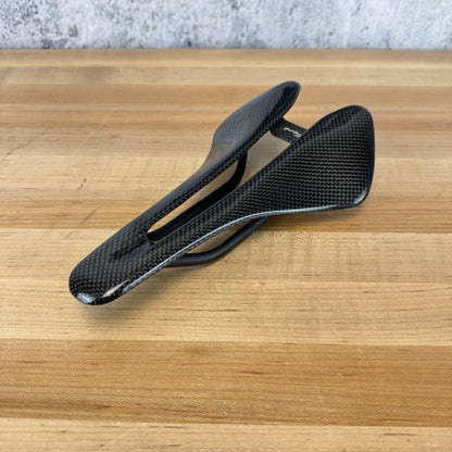 Light Use! Berk Lupina Short Full Carbon Glossy 144mm 7x9mm Bike Saddle 72g