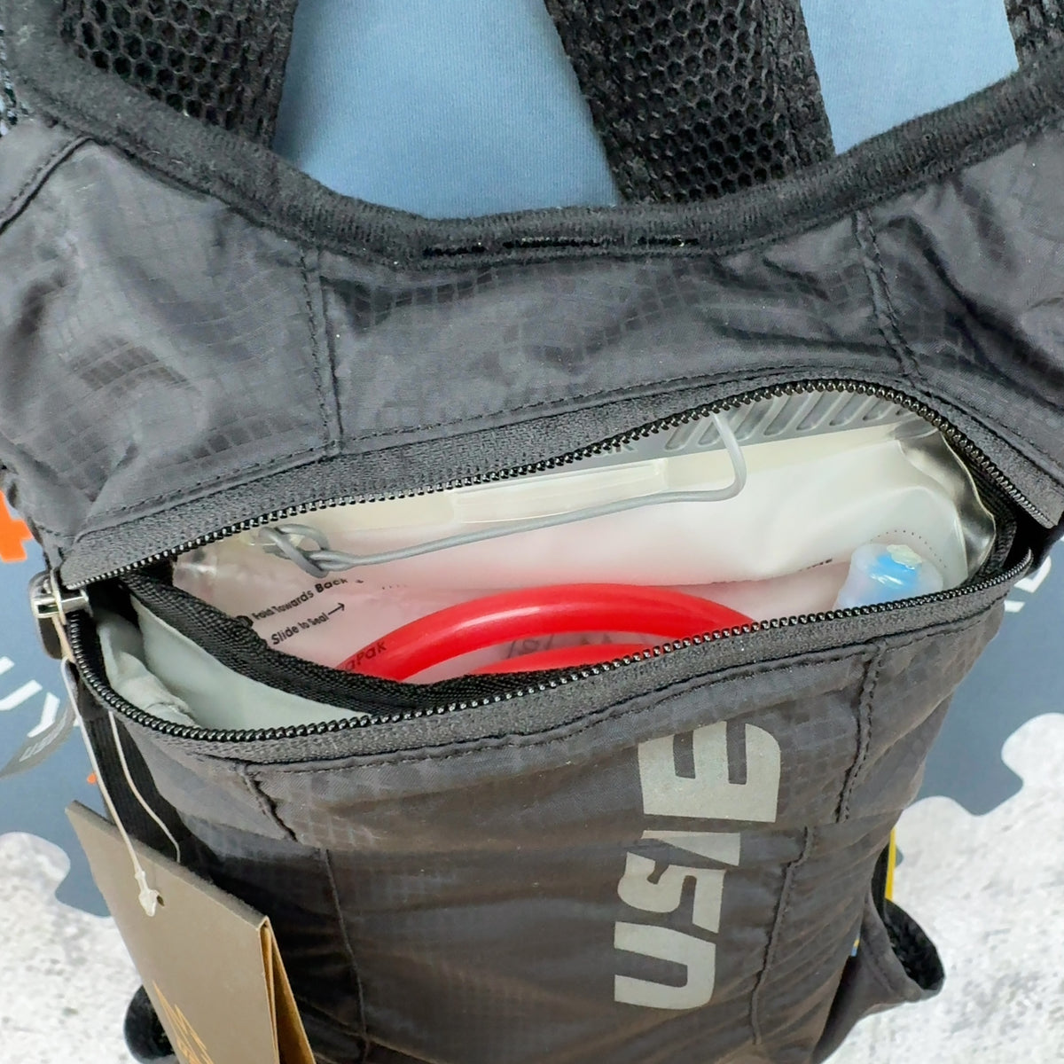 New! USWE RACE 2.0 Black Gravel/MTB 2L Hydration Backpack MSRP $130