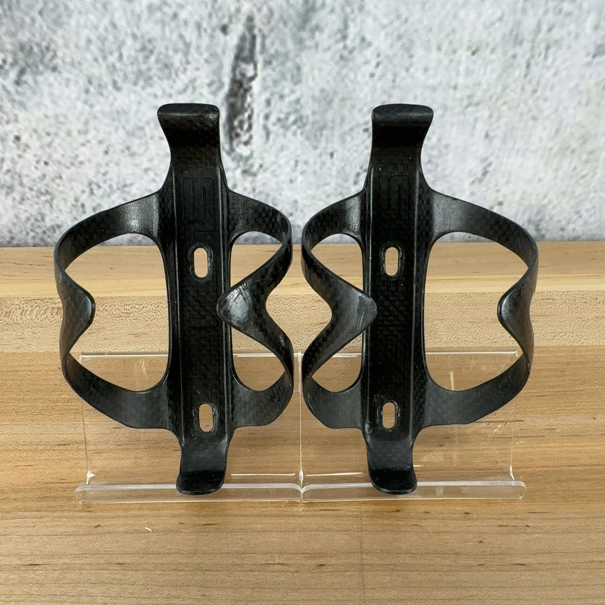 Supacaz Fly Cage Carbon Cycling Water Bottle Cages Black 49g — photo 1 of 5