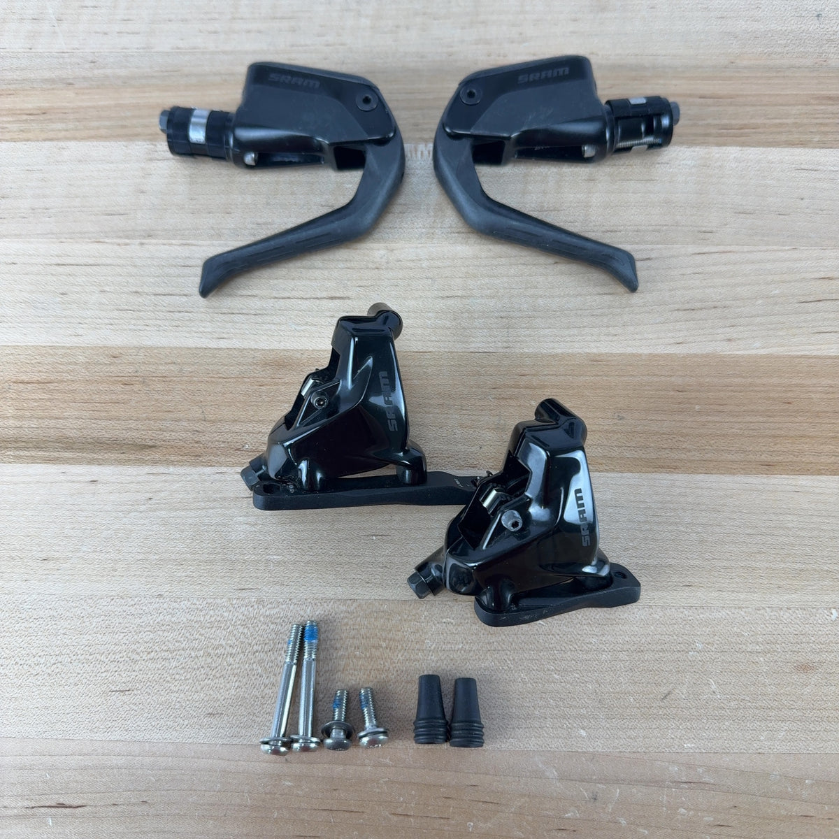 Light Use SRAM S900 Aero HydoT Flat-Mount TT/Triathlon Disc Brakeset w/ Calipers