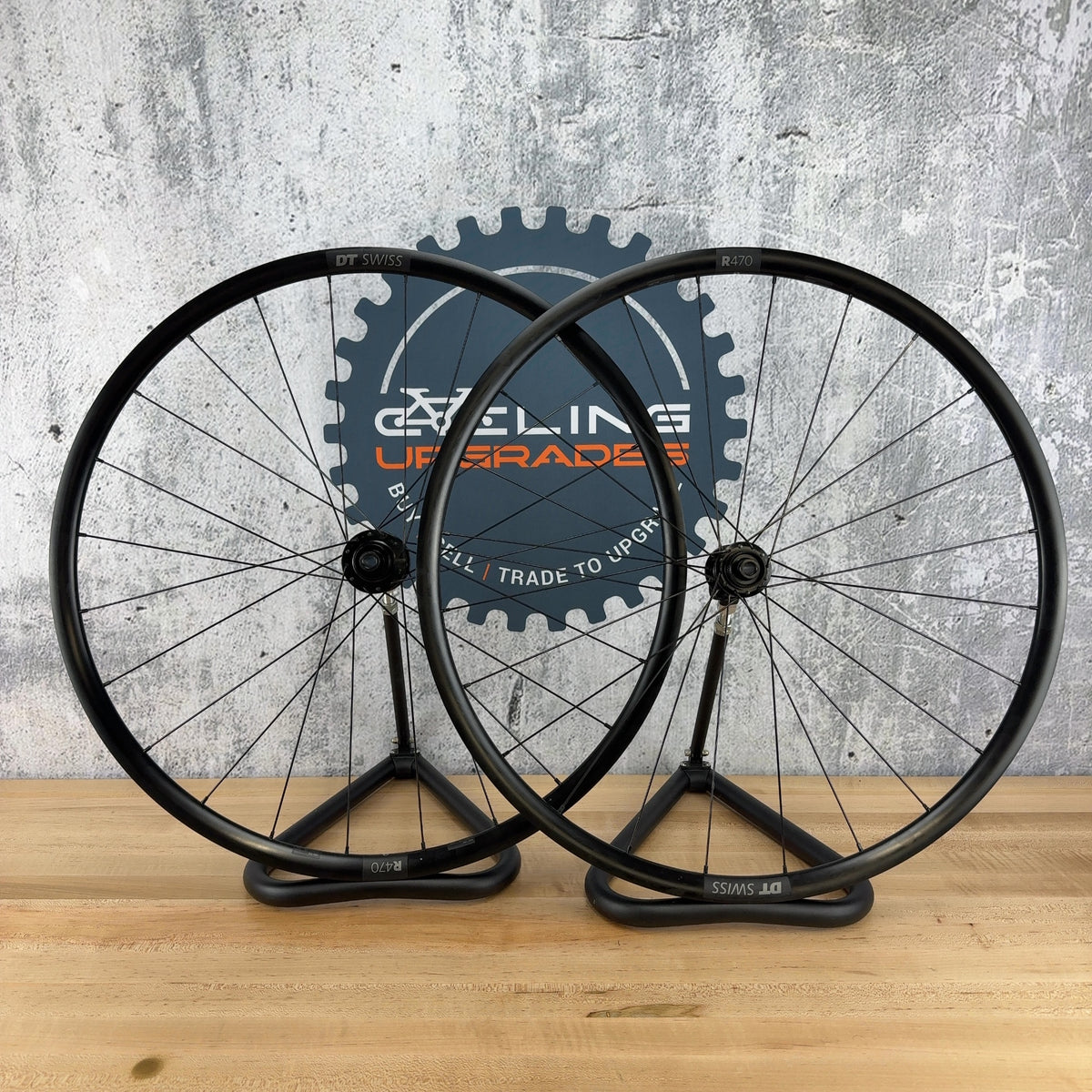 New Take Off! DT Swiss R470 Alloy Centerlock 700c Tubeless Bike Wheelset 1890g — photo 2 of 9