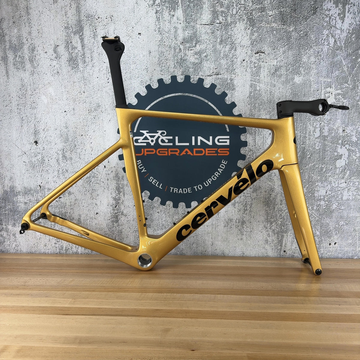 Mint! Cervelo Soloist 56cm Gold Dust Disc Brake Carbon Road Bike Frameset 2840g