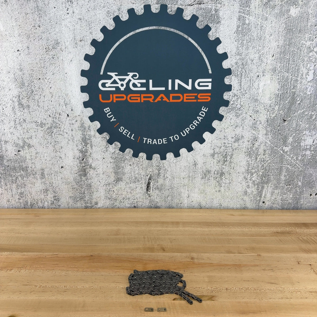 New Take Off! SRAM Red AXS Flattop E1 Silver 112 Links Bike Chain MSRP $110 — photo 2 of 2